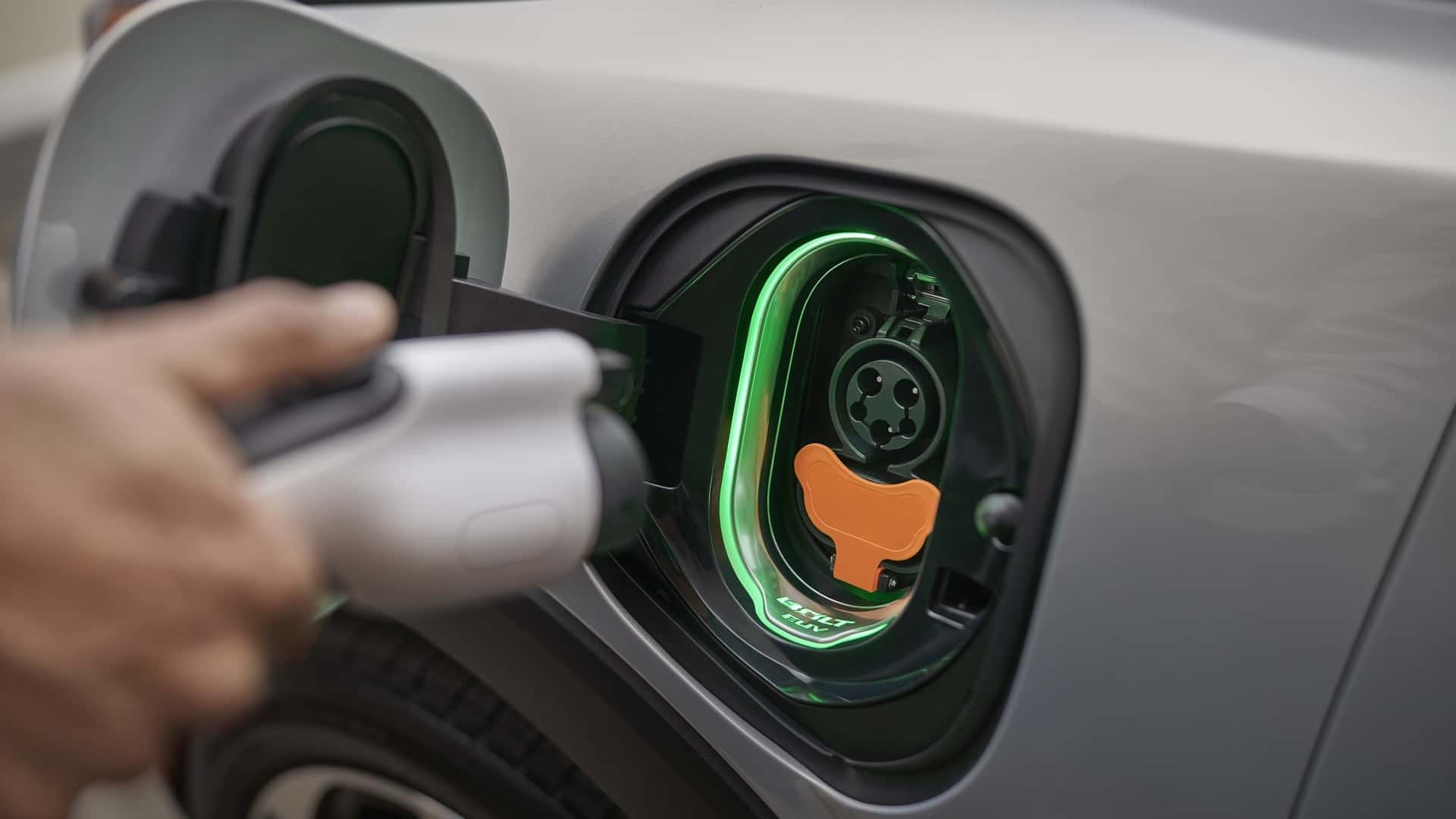 Chevrolet e WEG se unem para impulsionar a rede de recarga de veículos elétricos no Brasil