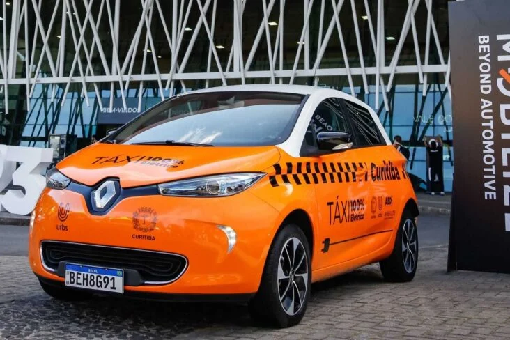 Táxi elétrico em Curitiba: Renault contribui para a sustentabilidade da cidade