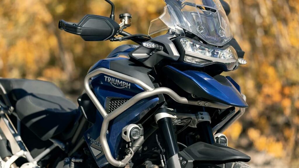 Aproveite a promoção de março da Triumph Tiger e garanta IPVA e documentação grátis