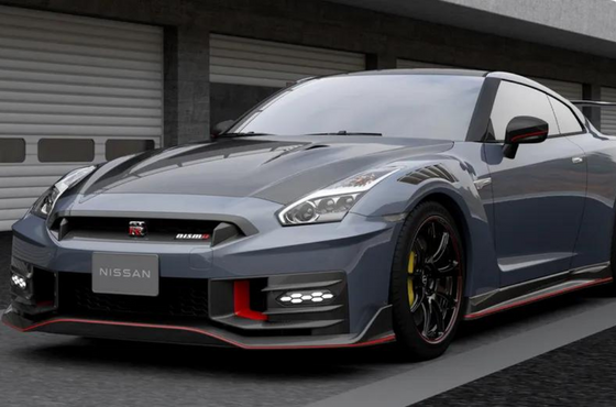 Godzilla: Nissan GT-R muda no visual, mas não de geração, e ainda impressiona