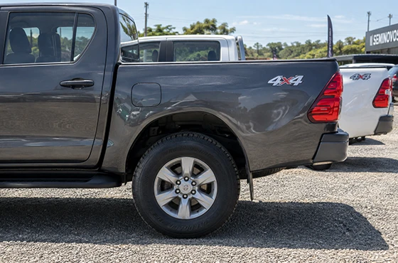 Picapes médias para o trabalho pesado: Hilux, S10 ou Ranger?