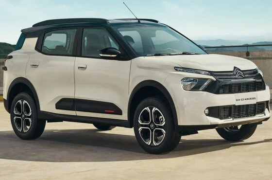 Citroën C3: Versões Live, Live Pack e Feel