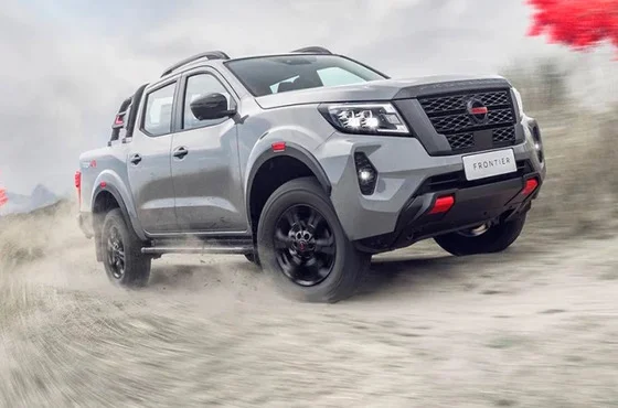 Nissan Frontier Platinum AT 4X4: Picape Imponente Off Road