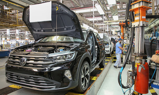 Volkswagen | Suspende produção | Saga
