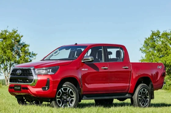 Toyota Hilux SRV 2024 Cabine Dupla: Estilo e Potência