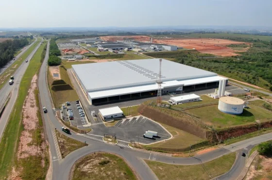 Toyota reforça raízes no Brasil Toyota reforça raízes no Brasil