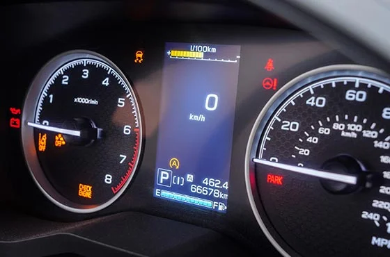 O que fazer se a luz de advertência do painel acender?